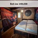 Séjour à la campagne Tiny House - Glamping Paradise Skatlar 45722 *