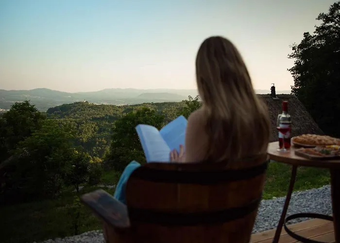 Tiny House - Glamping Paradise Skatlar 45722 Otočec