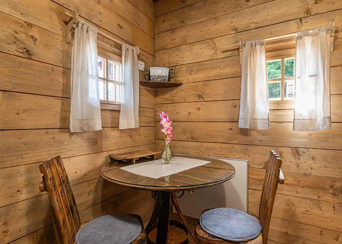 Tiny House - Glamping Paradise Skatlar 45722 *